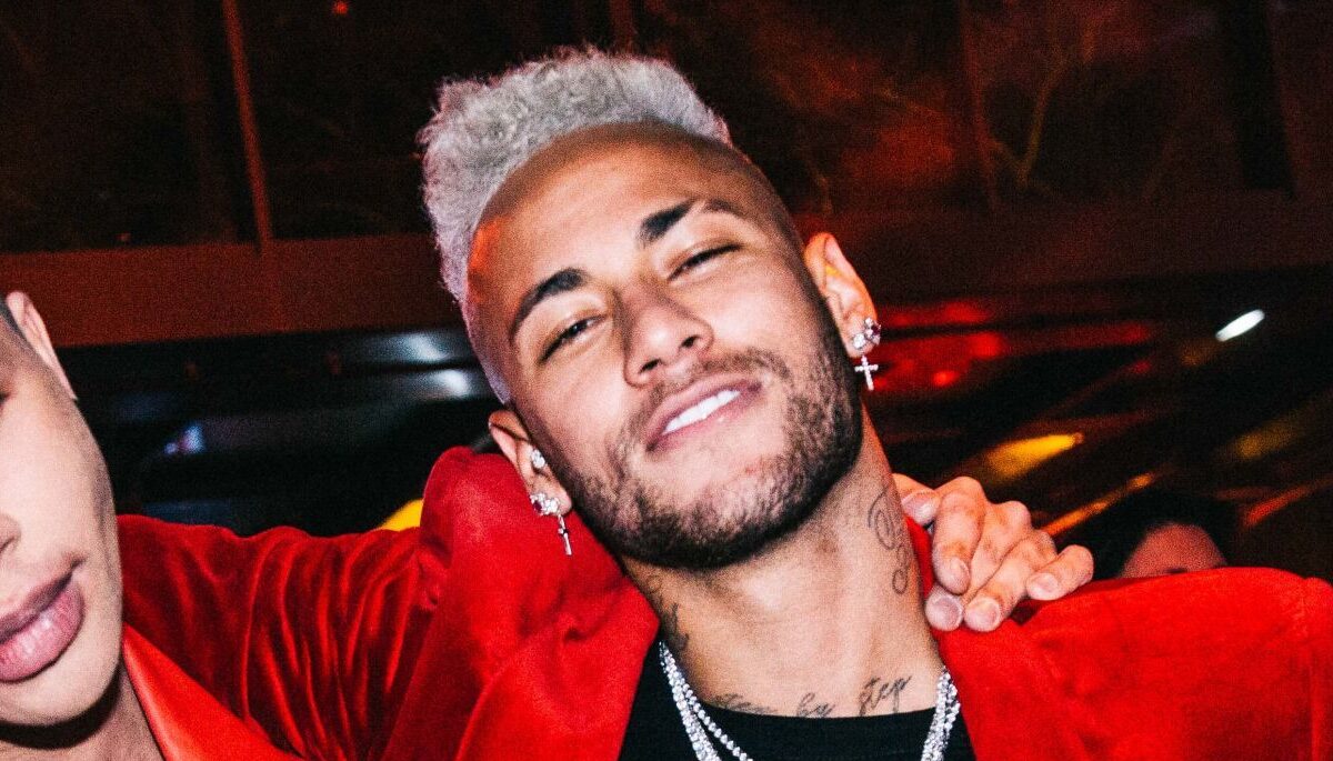 Neymar : Tour Eiffel, jet privé... comment le PSG a tenté de le séduire en 2016