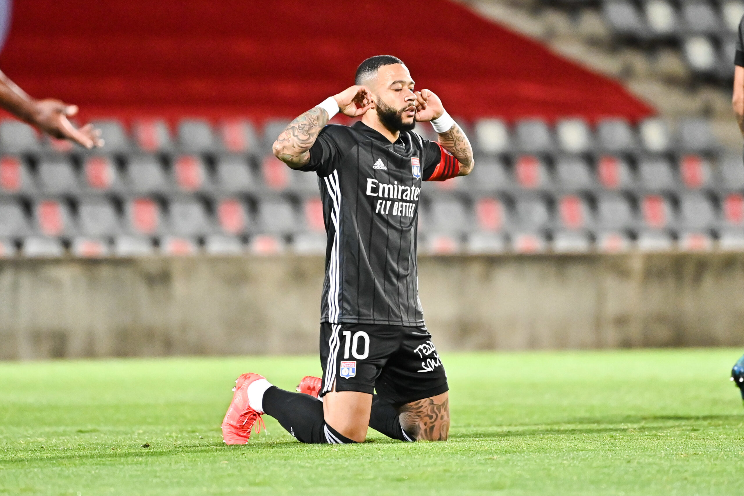 Memphis Depay : En fin de contrat à Lyon, il fait une déclaration sur son avenir