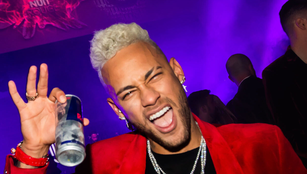 Neymar prolonge son contrat au Paris Saint-Germain, toute l&#039;Espagne tremble !
