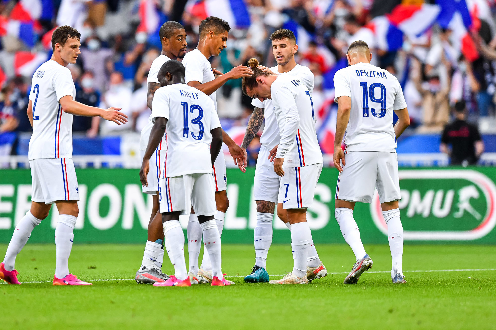 France-Bulgarie : dernier test réussi pour les Bleus, Benzema sorti sur blessure