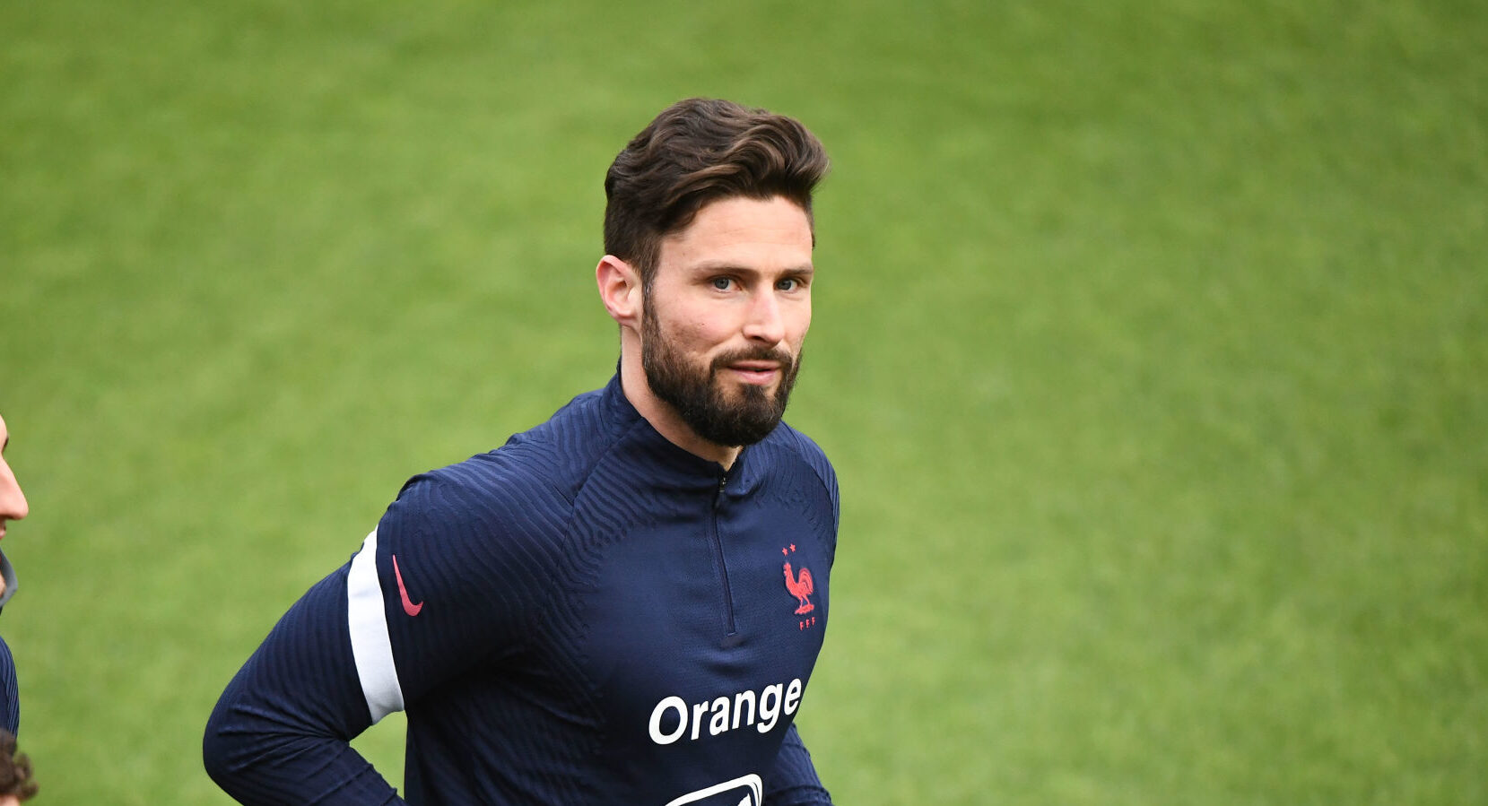 EdF, Giroud : &quot;je fais ma part du travail, je suis à fond derrière l&#039;équipe&quot;
