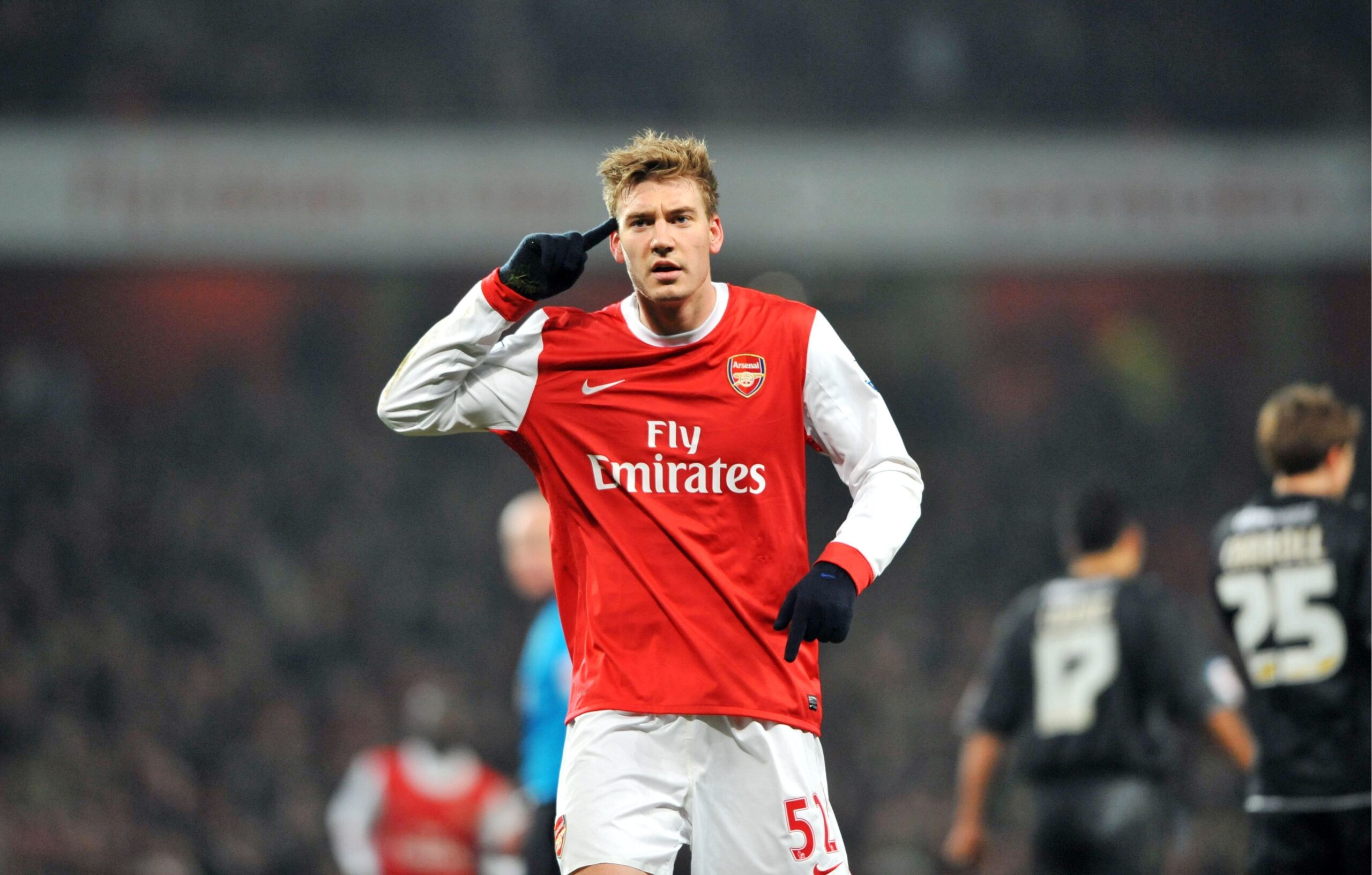 Le légendaire Nicklas Bendtner annonce sa retraite de joueur