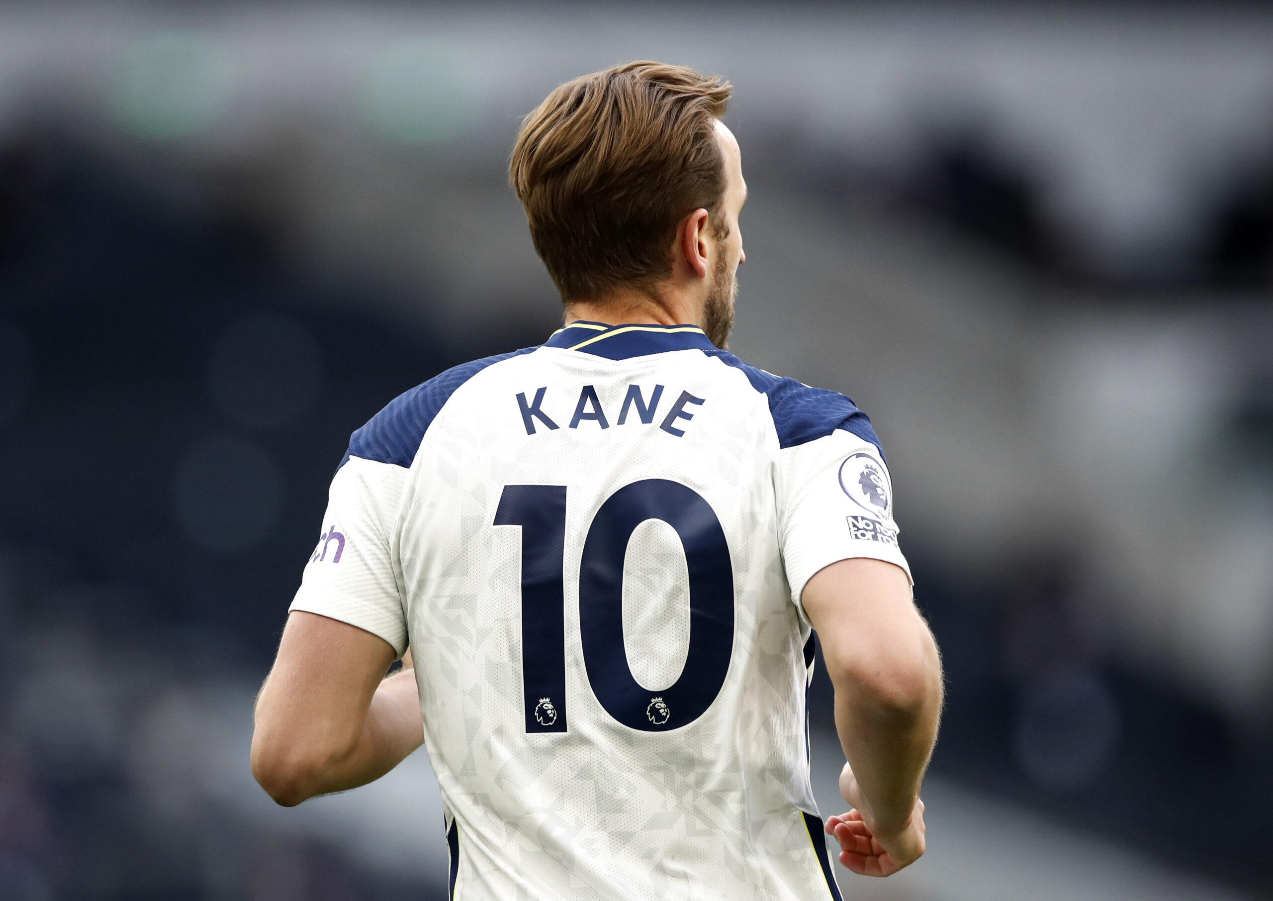 Tottenham, Mercato : Kane dément vouloir manquer la reprise