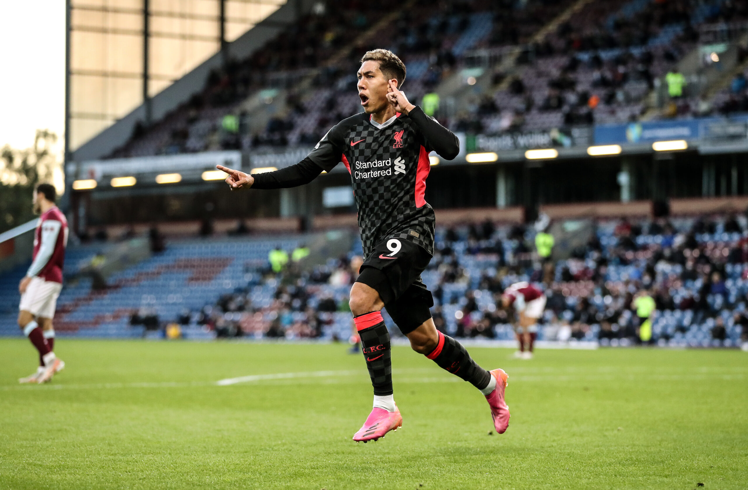 Roberto Firmino : Biographie, salaire, vie privée...Tout savoir sur l&#039;attaquant de Liverpool !