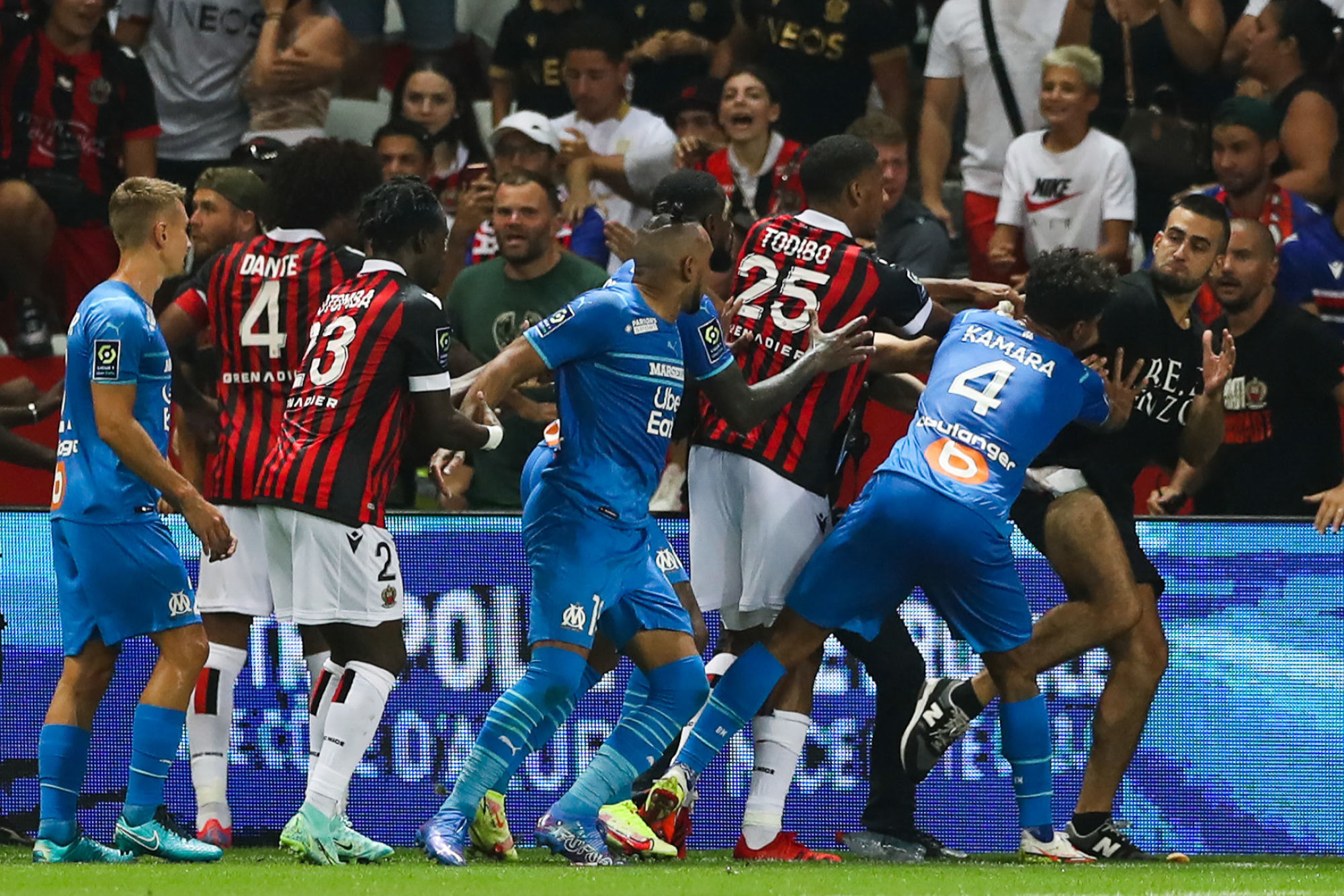 Nice-OM : l&#039;ultra niçois qui a tenté de frapper Payet s&#039;explique !