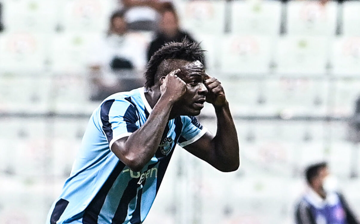 Turquie : la célébration osée de Mario Balotelli devant un entraîneur qui s&#039;en était pris à lui