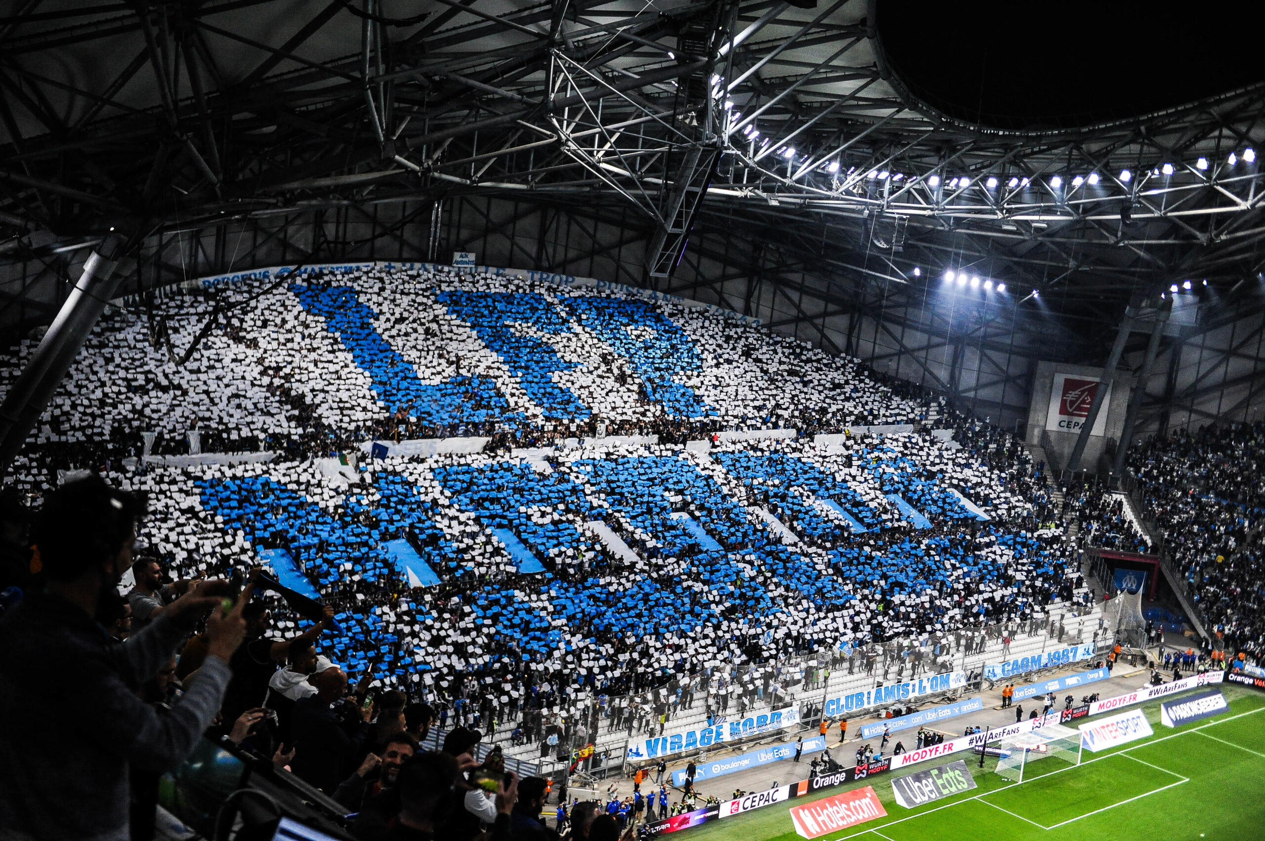 OM-PSG : policiers blessés, streaker... Des débordements qui pourraient coûter cher