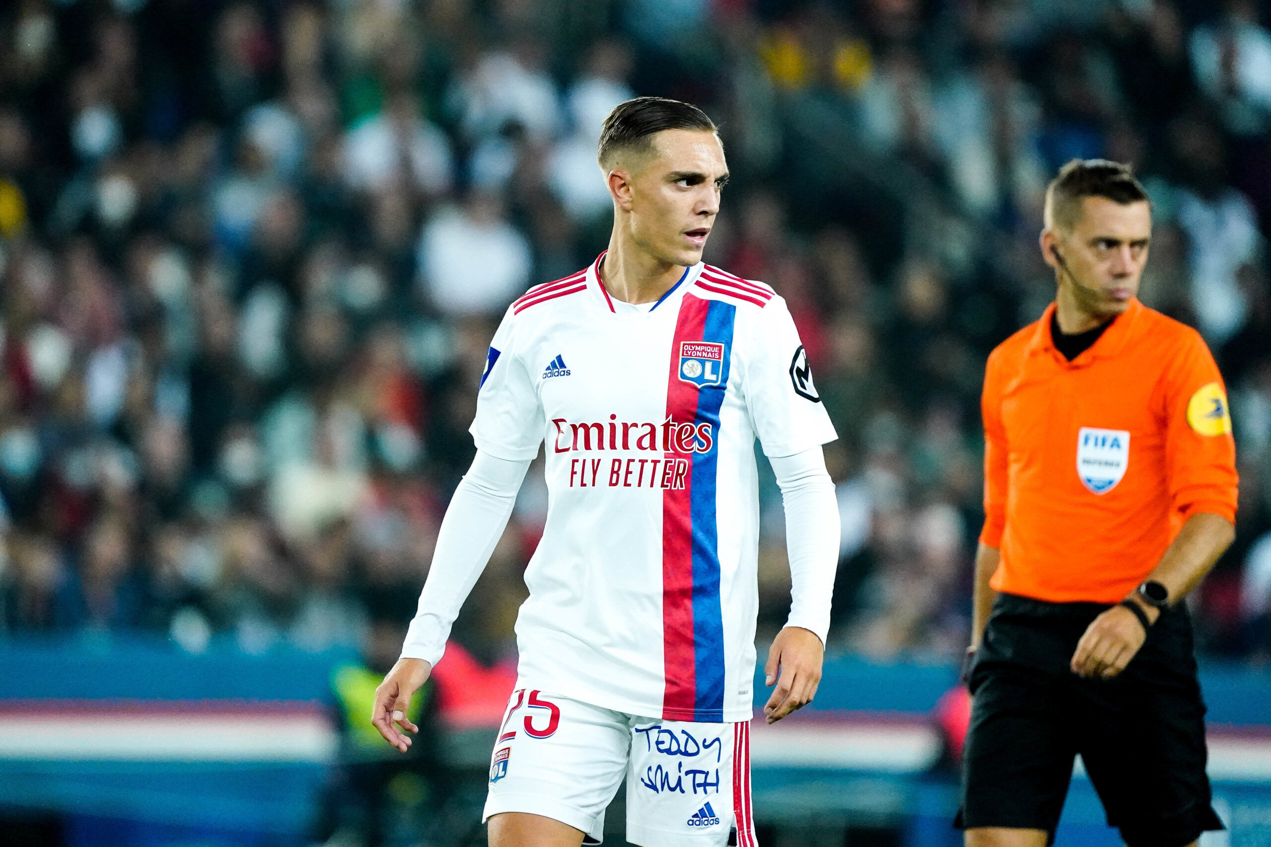 OL : Caqueret dément une fracture en interne et s’exprime sur la déroute face à Rennes