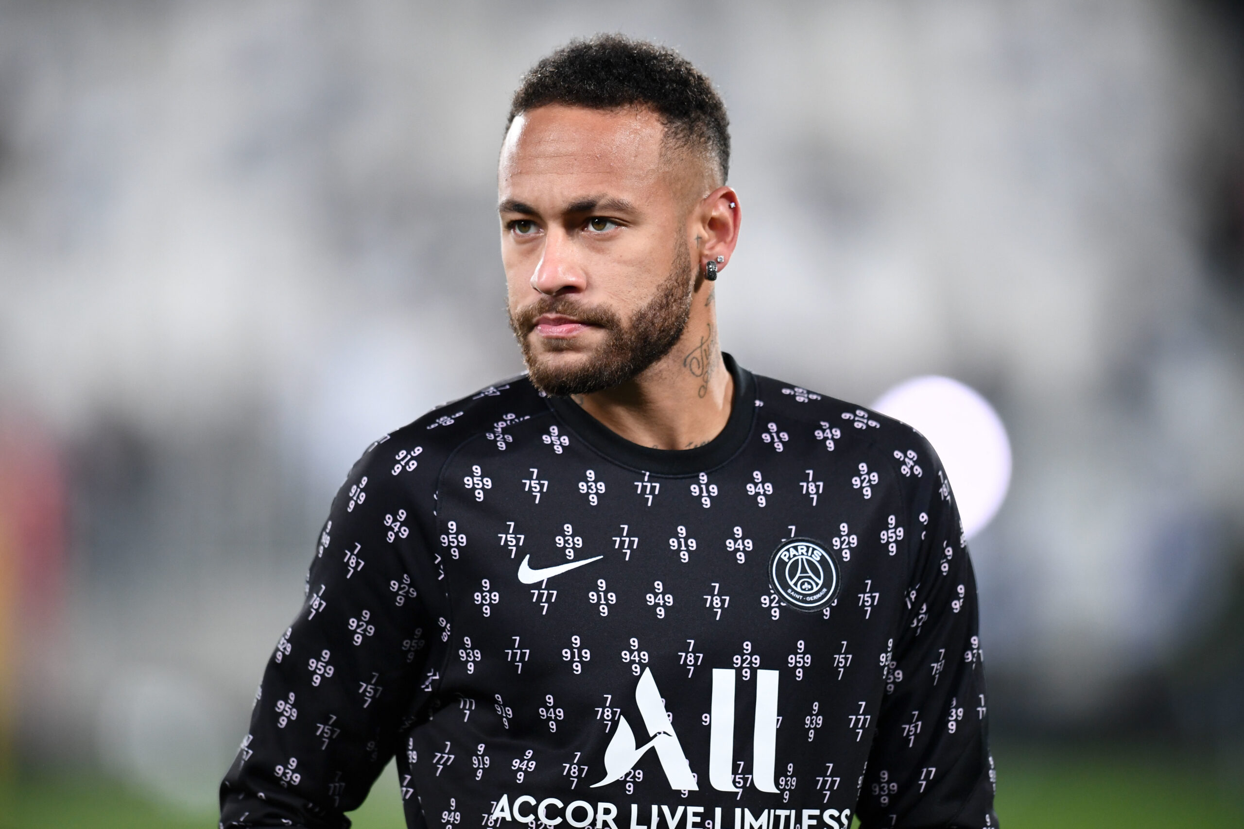 PSG : Neymar souffre d&#039;une lésion aux adducteurs et se rapproche d&#039;un forfait à Manchester City