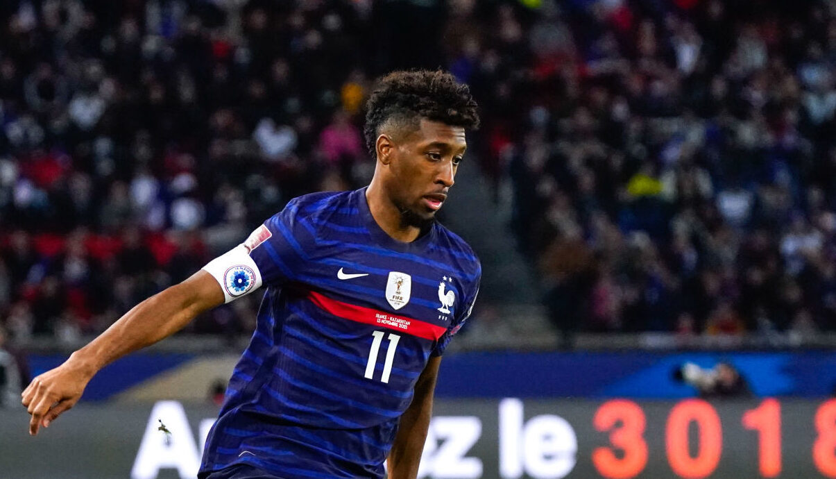 Avant Finlande-France : Kingsley Coman peut-il s&#039;installer dans la durée au poste de piston droit ?