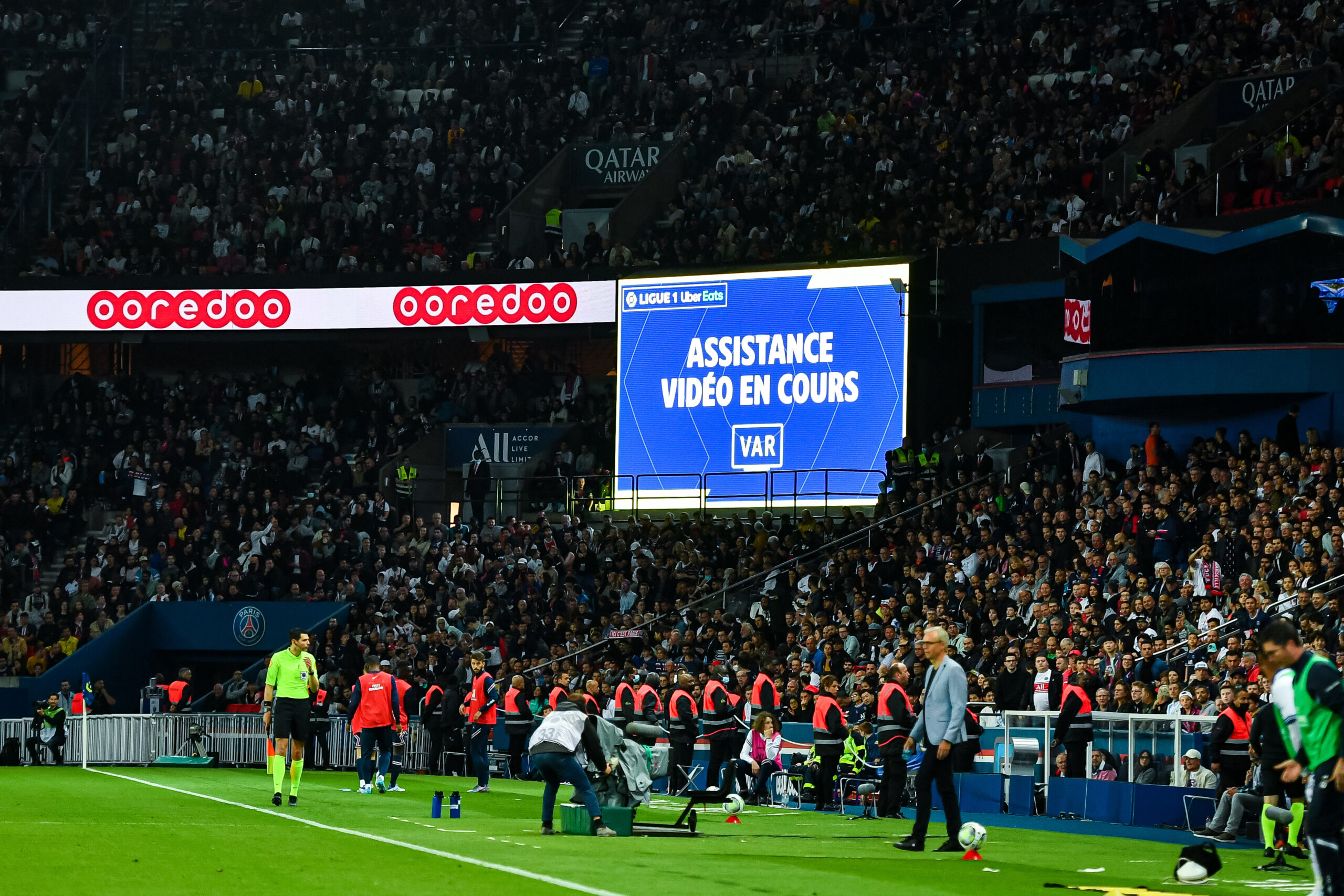 PSG-Troyes : l&#039;arbitre a utilisé la VAR pour refuser le but de Neymar sans voir les images