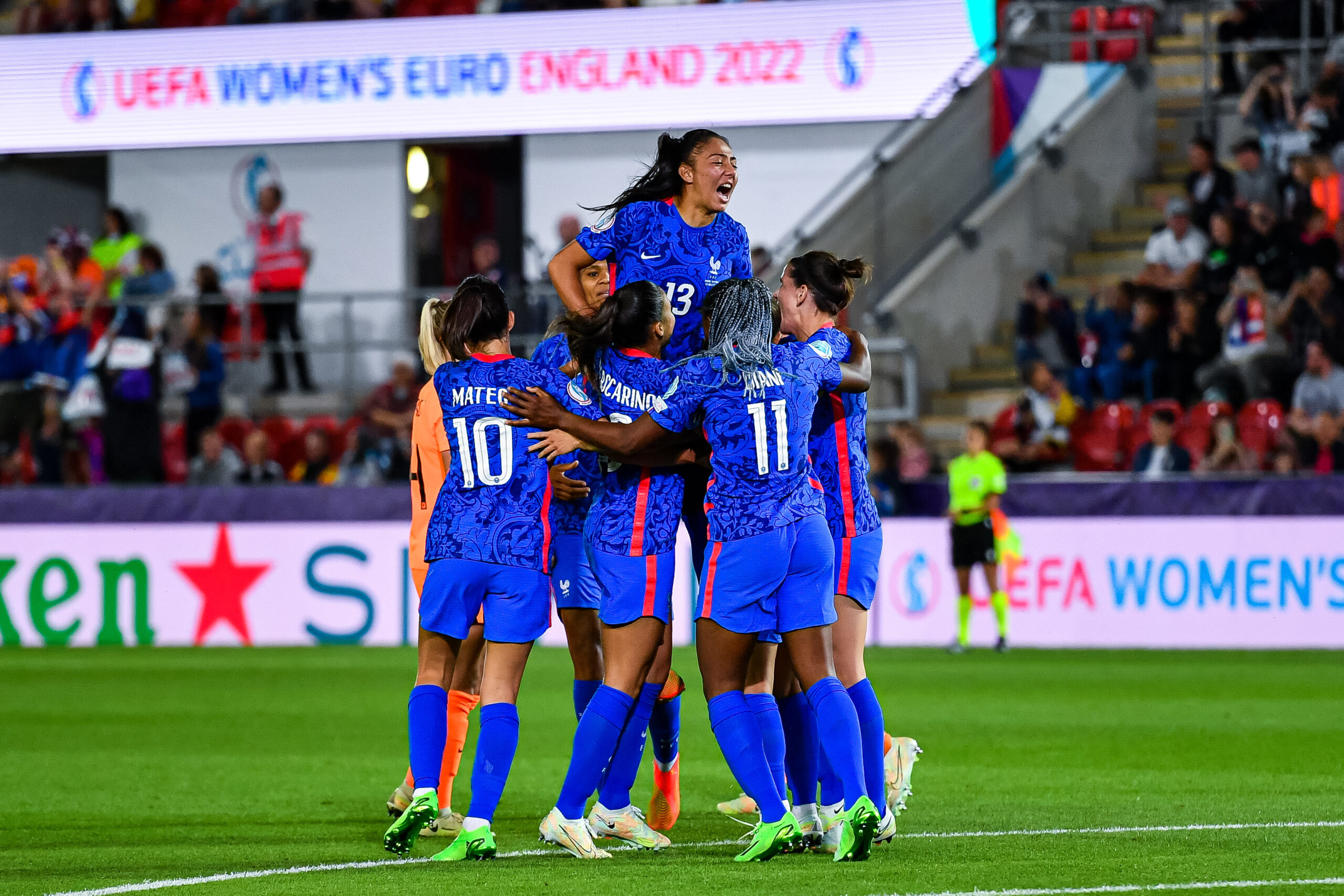 Euro 2022 : les Bleues brisent enfin le plafond de verre et verront les demi-finales !