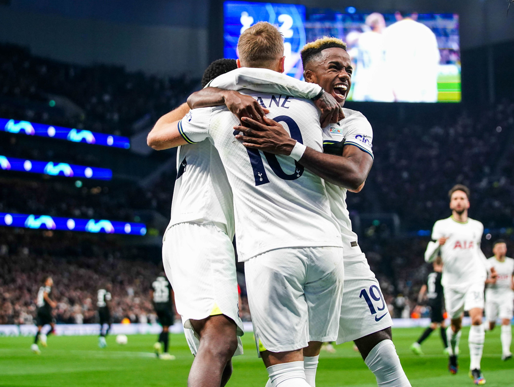 LdC (J4) : le Bayern qualifié, Barcelone bousculé, Porto sans trembler