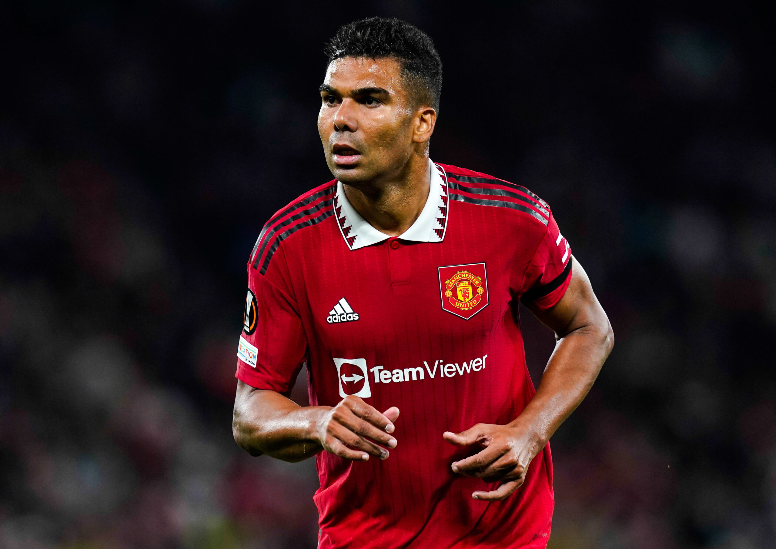 Man United : Casemiro suspendu quatre matches après son rouge