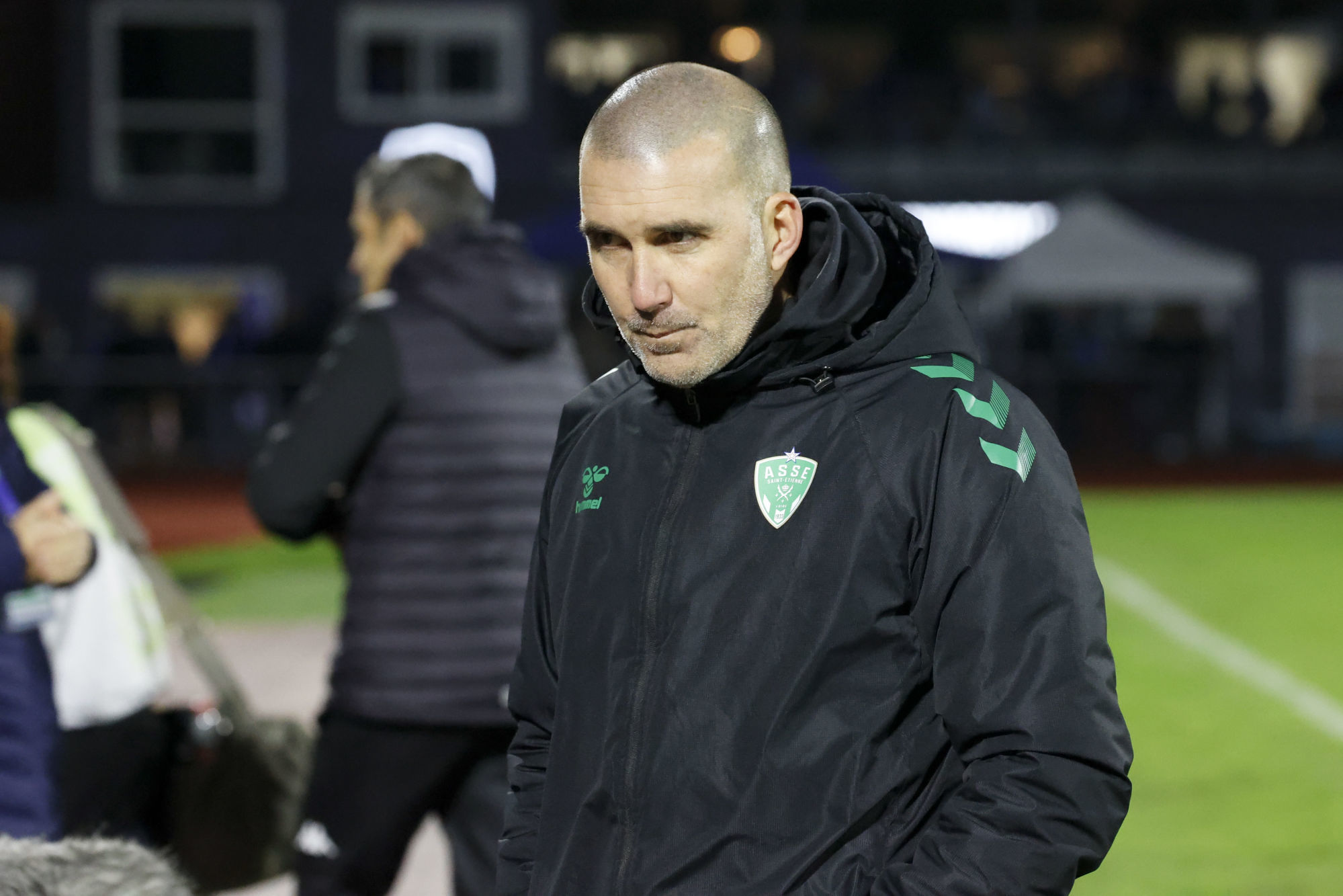 Insolite : le match Niort - Saint-Etienne stoppé pour une raison... loufoque !