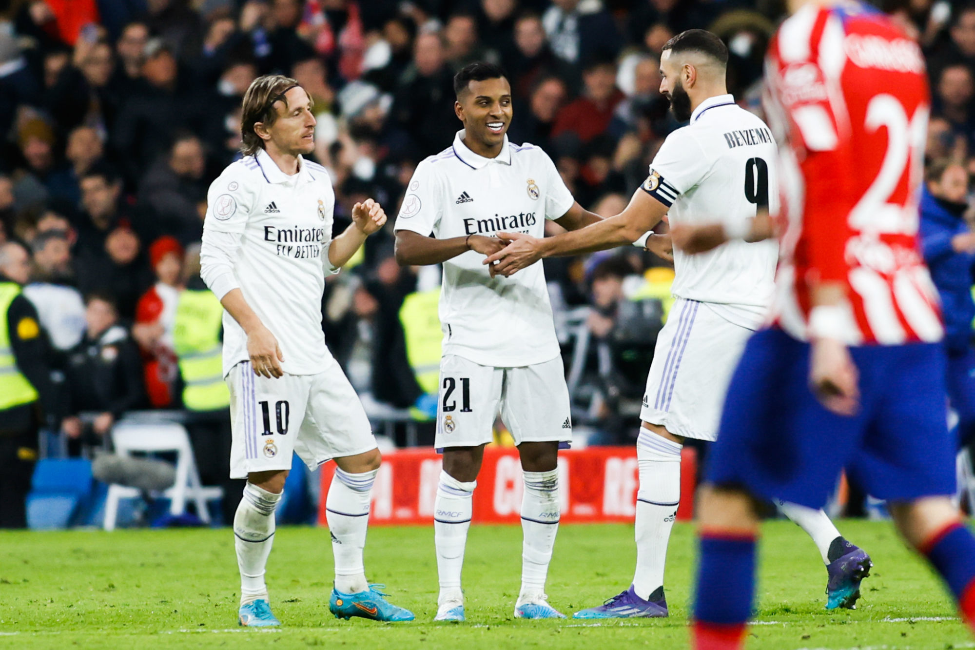 Coupe du Roi (1/4) : grâce notamment à Benzema, le Real Madrid bat l&#039;Atletico et file en 1/2 !