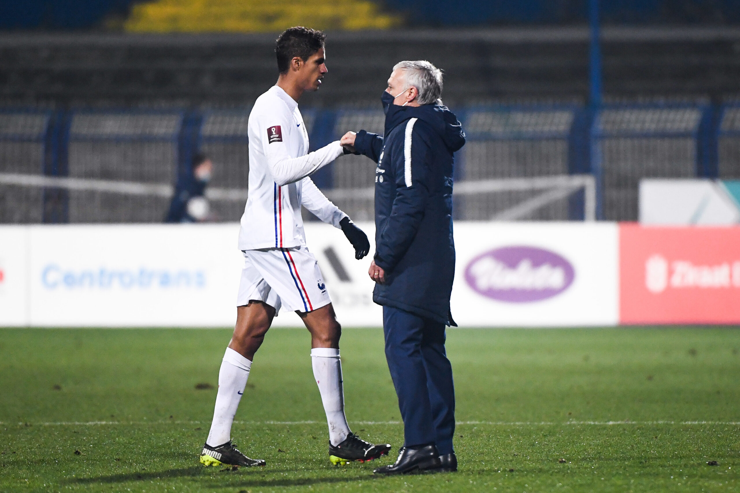 EdF : la réaction de Didier Deschamps à l&#039;annonce de Raphaël Varane
