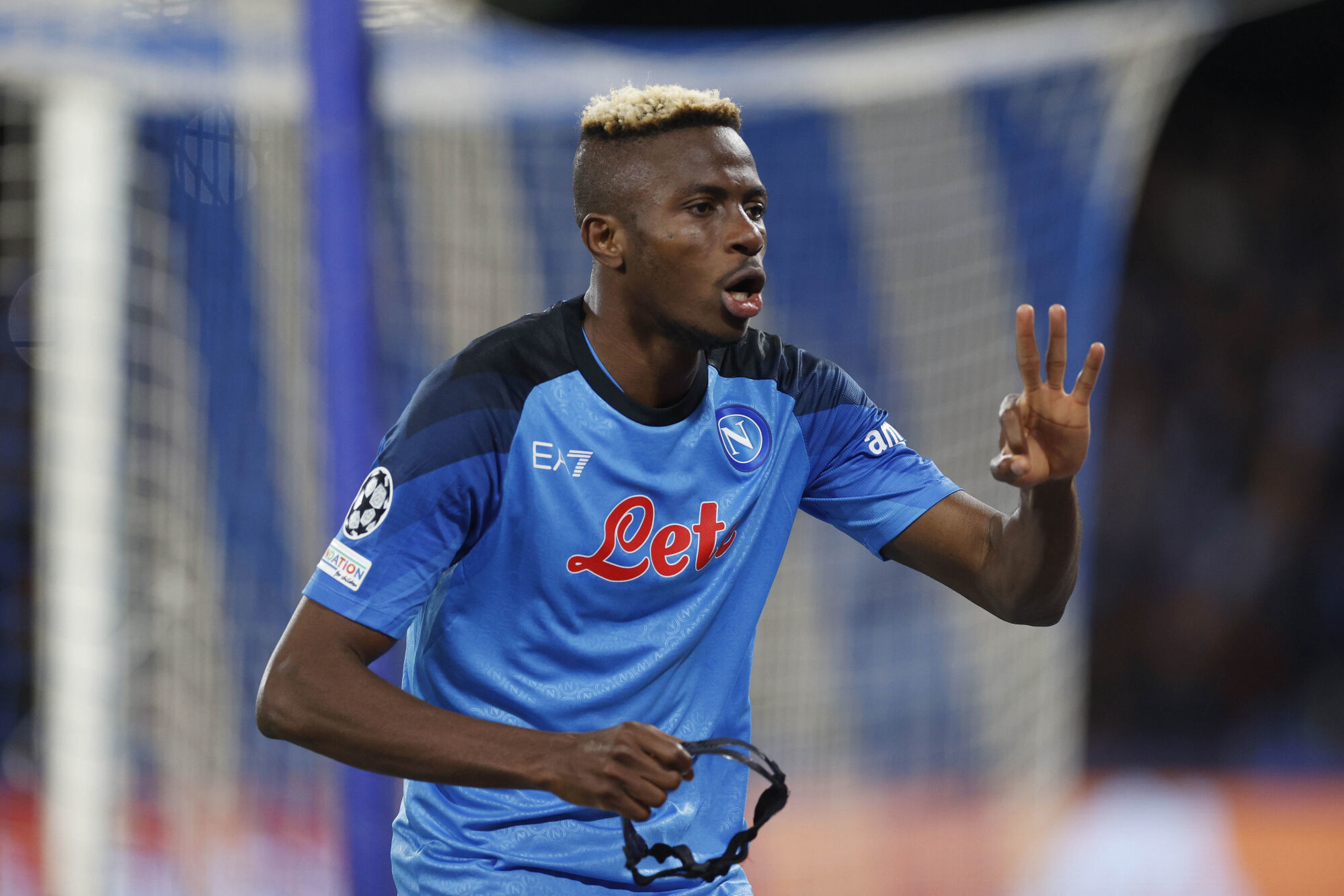 LdC (1/8e retour) : Naples confirme contre l’Eintracht et se hisse en quarts de finale
