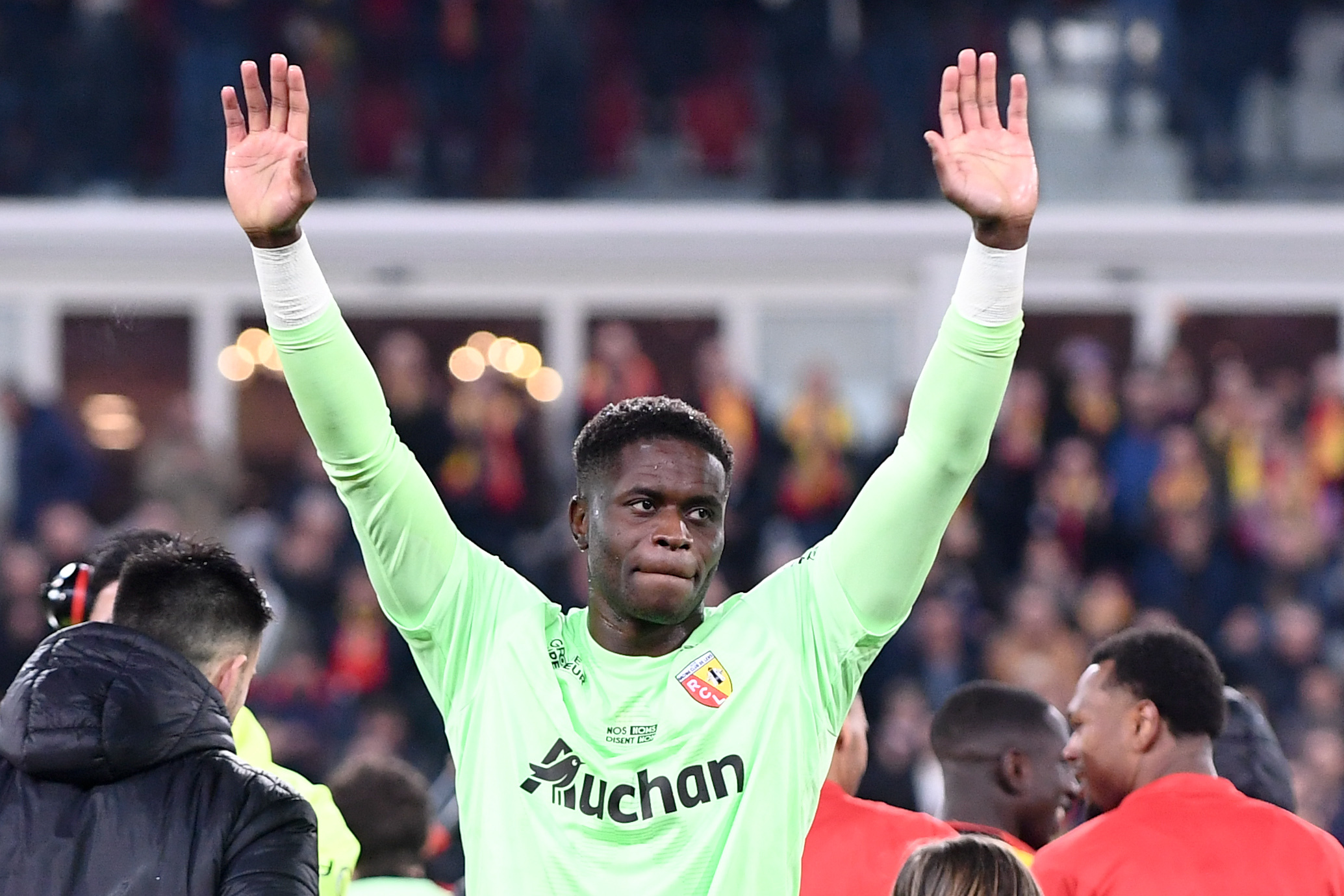 Qui est Brice Samba, la force tranquille lensoise appelée en Bleu ?