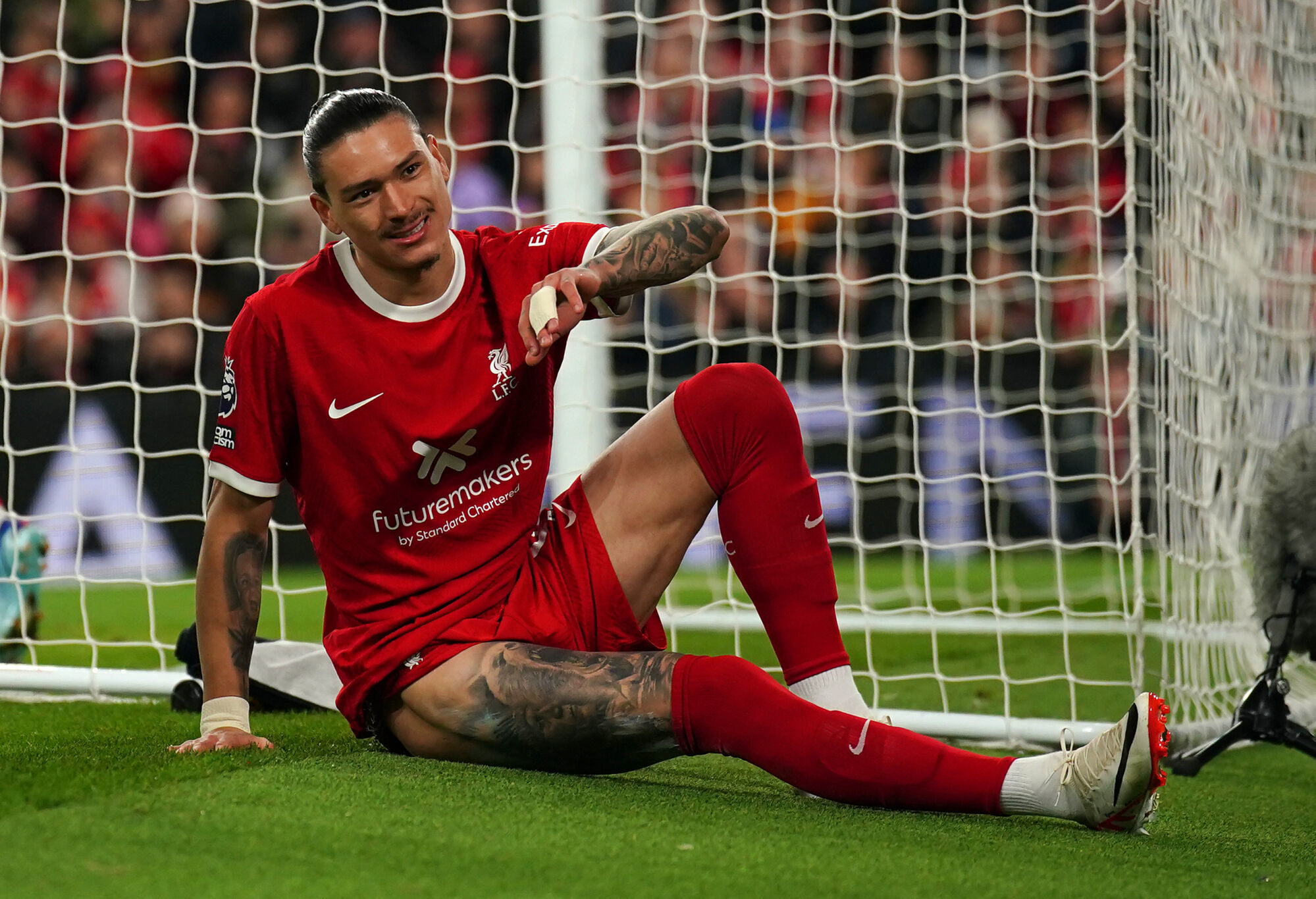 Hugo Ekitike débarque à Liverpool et envoie une star des Reds en Arabie saoudite