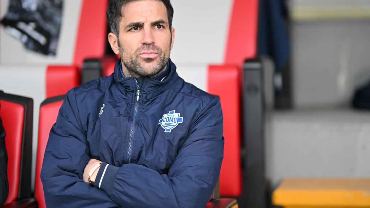 Cesc Fabregas vers le Bayer Leverkusen, l&#039;entraineur de Côme sort du silence !