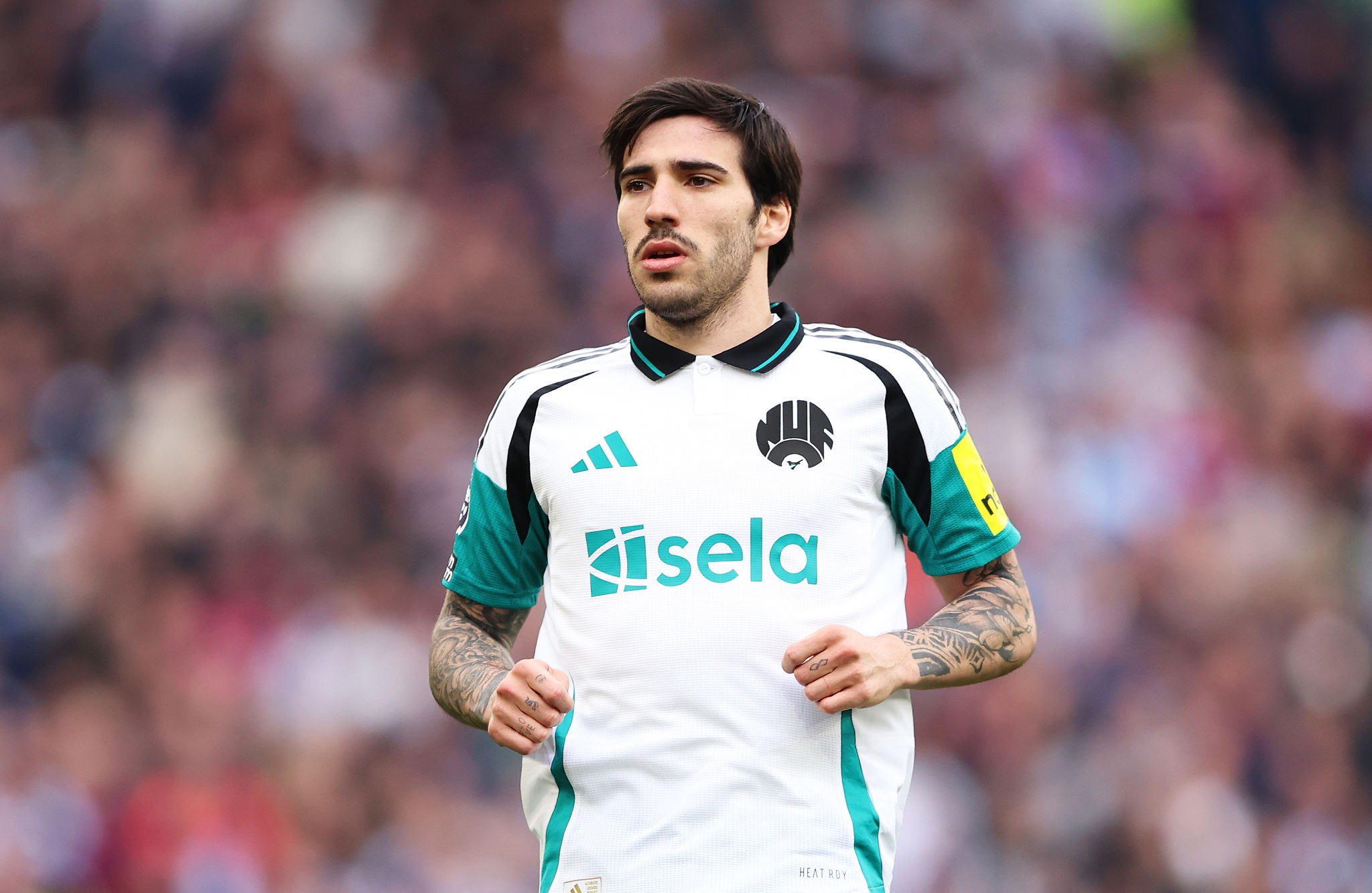 Manchester United offre 100M€ à Newcastle pour Sandro Tonali
