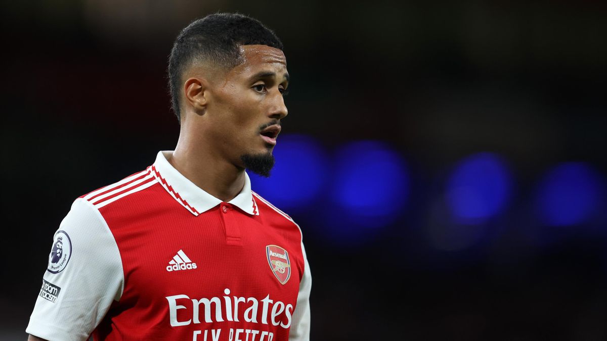 Le Real Madrid envoie 2 stars et 90 M€ à Arsenal pour William Saliba
