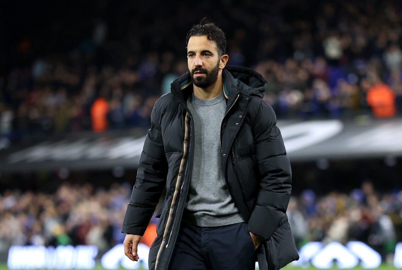 46 M€ pour un champion du monde, Manchester United hésite