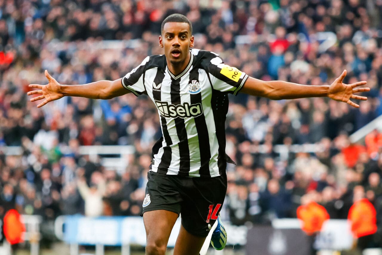 Alexander Isak refuse une offre XXL et choisit son nouveau club