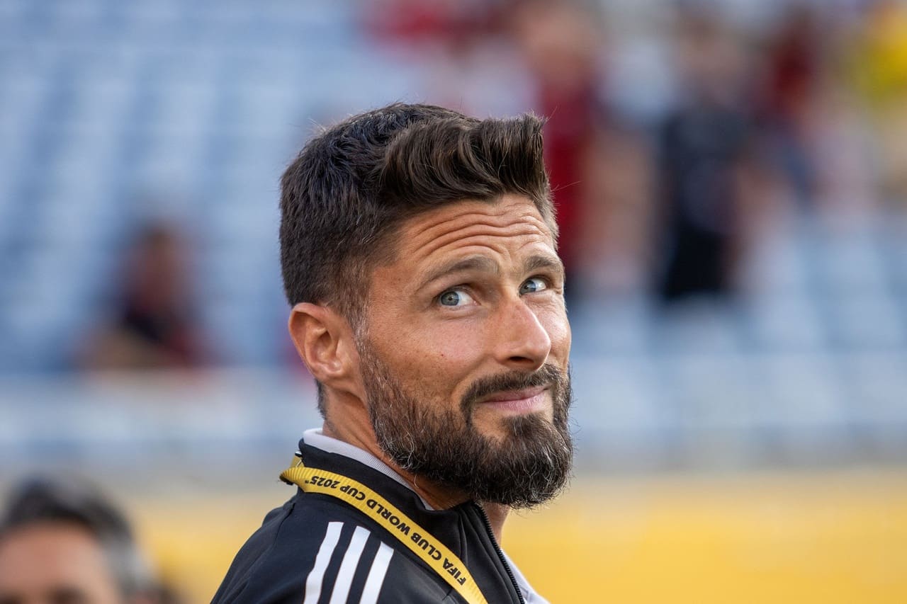 LOSC : Olivier Giroud ne fera pas toute la saison, il calme tout le monde