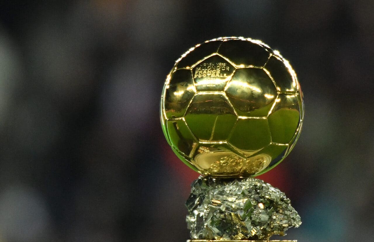 DIRECT. Dembélé, Yamal... Suivez la cérémonie de remise du Ballon d&#039;Or 2025