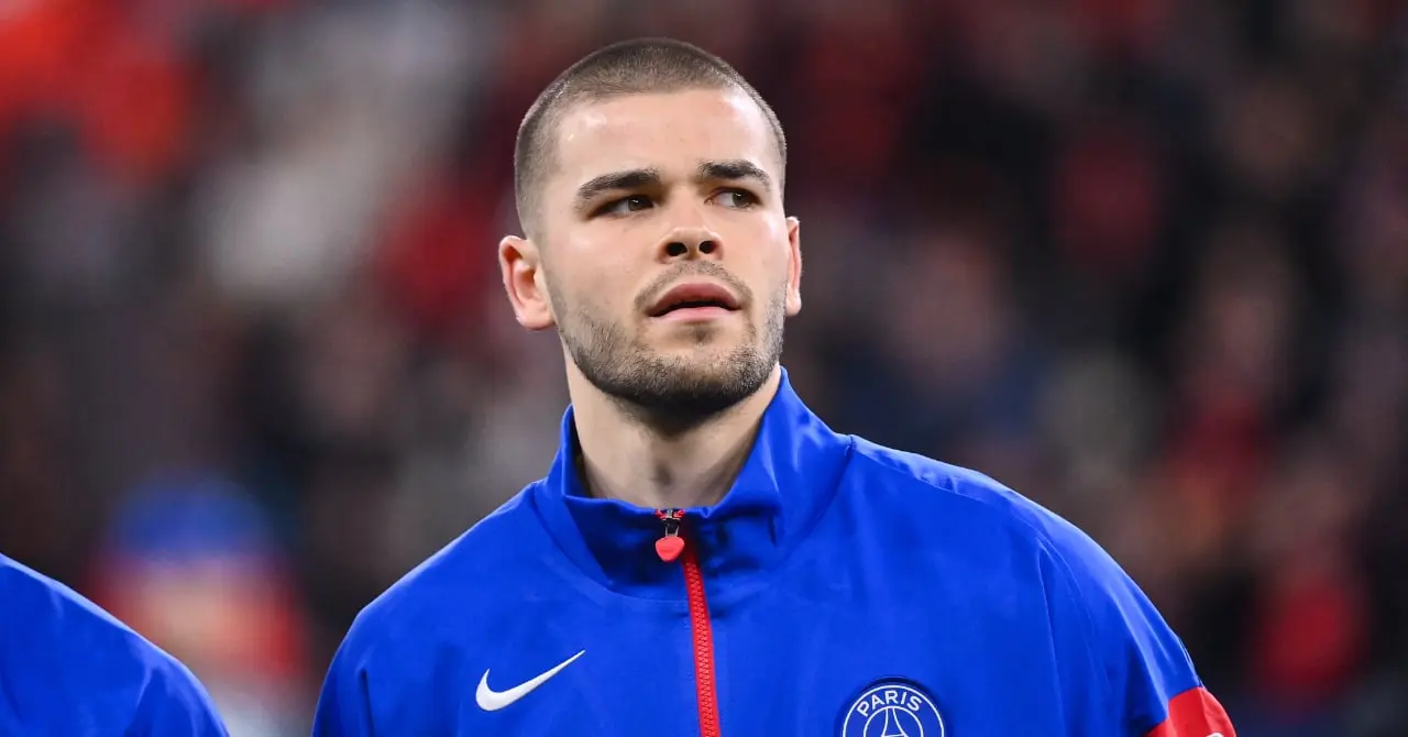 PSG : &quot;Me faire passer pour un facho&quot;, Lucas Chevalier sort du silence